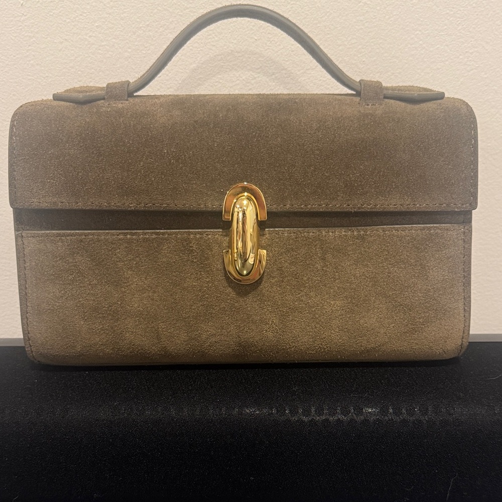 Savette symmetry in suede